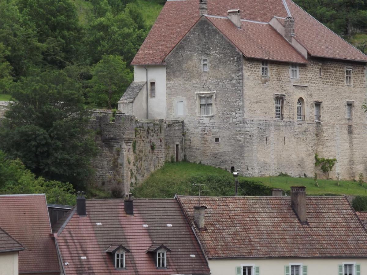 Gite La Petite Ecluse En Bord De Loue Lods Exterior foto